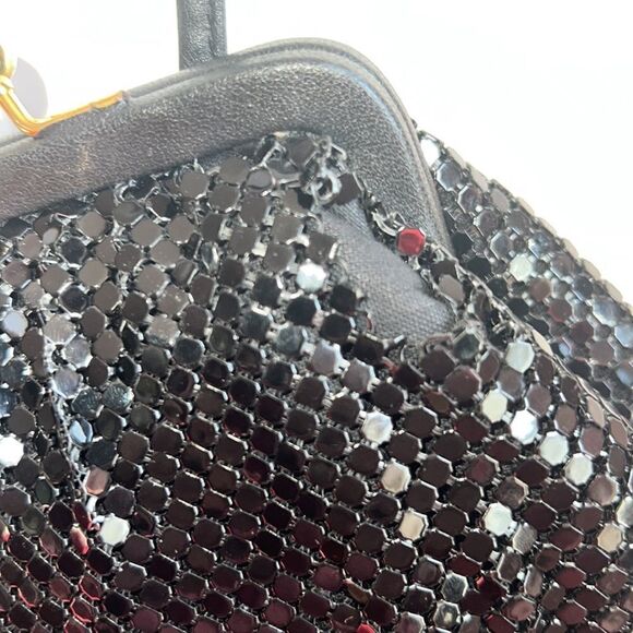 WHITING & DAVIS Black KissLock Glomesh Crossbody Purse - Picture 8 of 8